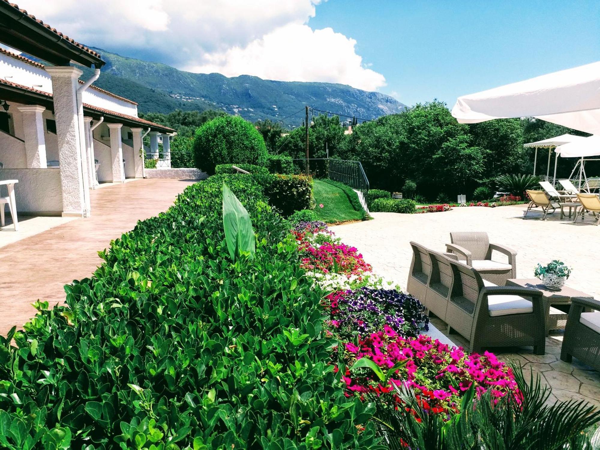 Summer Wine Friendly Resort Ipsos Ngoại thất bức ảnh