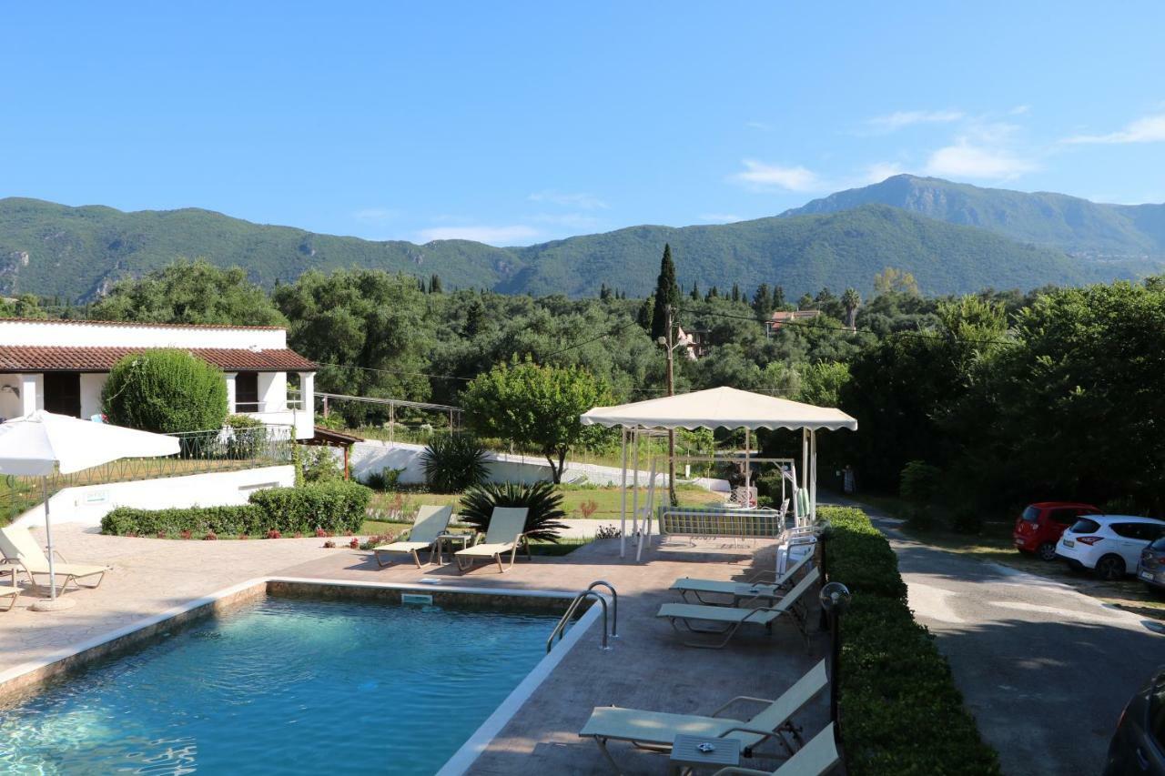 Summer Wine Friendly Resort Ipsos Ngoại thất bức ảnh
